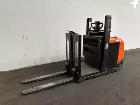 Vertikal-Kommissionierer  Toyota OSE 100 - 1401 Stunden !!!! (3)