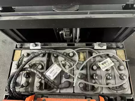 Vertikal-Kommissionierer  Toyota OSE 100 - 1401 Stunden !!!! (7)