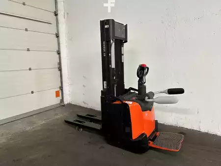 Apilador eléctrico 2022  Toyota SPE 120 L - TRIPLEX 4,5 m - 93 Bts. !!!!!! (1)