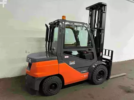 Diesel heftrucks 2022  Toyota 52-8FDJF35 - TRIPLEX - NEUWERTIG !!! (3)