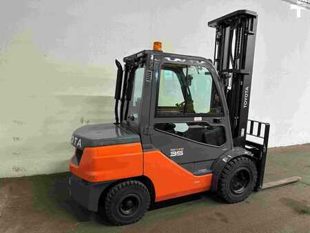 Chariots élévateurs diesel 2022  Toyota 52-8FDJF35 - TRIPLEX - NEUWERTIG !!! (3)