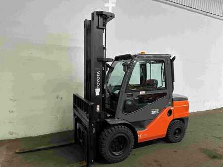Chariots élévateurs diesel 2022  Toyota 52-8FDJF35 - TRIPLEX - NEUWERTIG !!! (4)