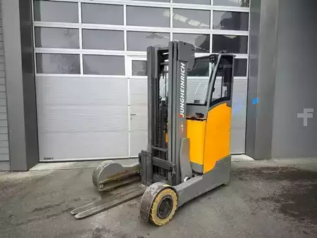 Retraky 2019  Jungheinrich ETV C 20 - TRIPLEX 5 m (1)