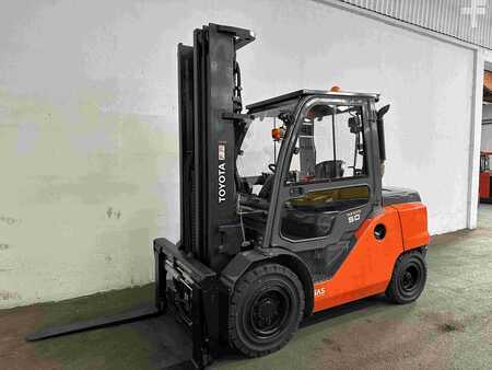 Diesel heftrucks 2018  Toyota 40-8FD50N - TRIPLEX 5,5 m (4)