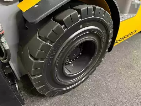 Nestekaasutrukki 2017  Jungheinrich TFG 430 - TRIPLEX 4,4 m (5)