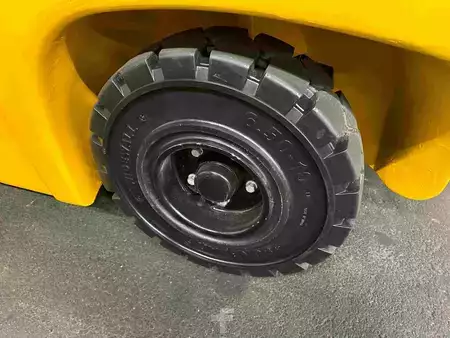 Nestekaasutrukki 2017  Jungheinrich TFG 430 - TRIPLEX 4,4 m (6)