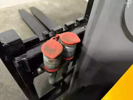 Nestekaasutrukki 2017  Jungheinrich TFG 430 - TRIPLEX 4,4 m (7)