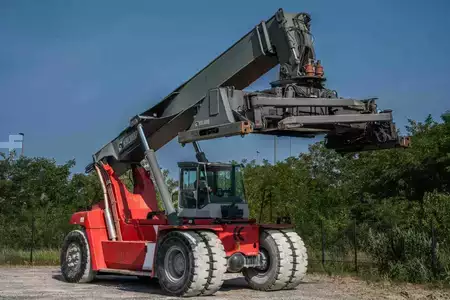 Reach-Stacker 2006  Kalmar DRF450-60C5X (6)
