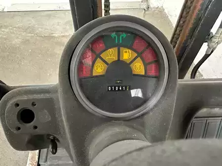 Chariots élévateurs diesel 1995  Linde H 12 D (9)