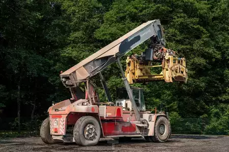 Reach-Stacker 2013  Kalmar DRF450-65A5XS (4)