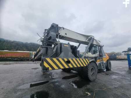 Reach stacker 2015  Liebherr LRS 545 (2)
