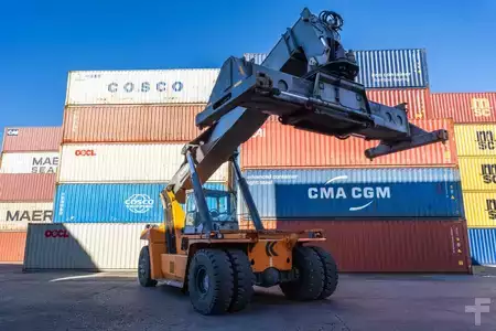 Reach-Stacker 2004  Kalmar DRF450-60S5 (6)