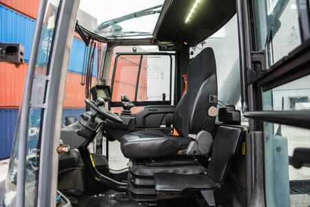 Reachstacker 2015  Kalmar DRG420-60S5 (8)