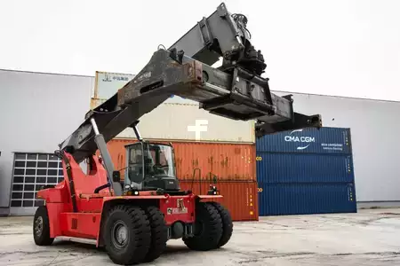 Reach-Stacker 2015  Kalmar DRG420-60S5 (6)