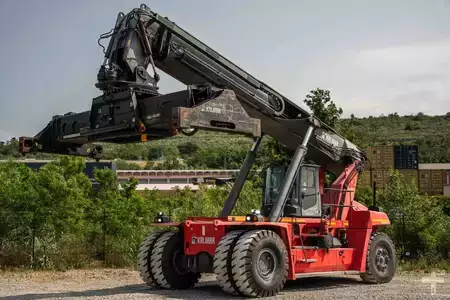 Reachstacker 2017  Kalmar DRG450-60S5 (1)