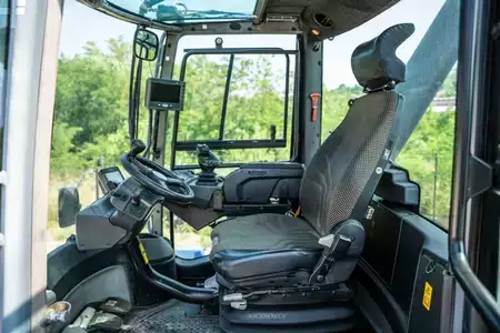 Reachstacker 2015  Kalmar DRG450-60S5 (8)