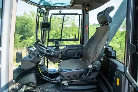 Reachstackers 2015  Kalmar DRG450-60S5 (8)