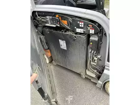 Elektromos 4 kerekű 2021  Still RX 60-25 (6108) (10)