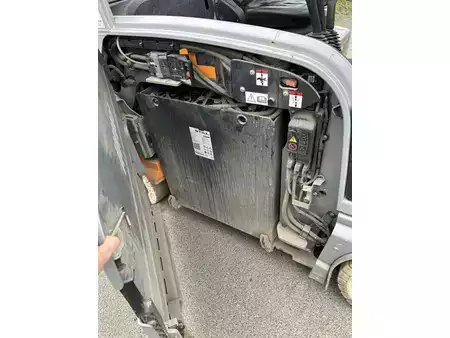 Montacargas Eléctrico (4 ruedas) 2021  Still RX 60-25 (6108) (10)