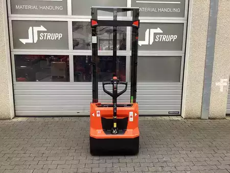 Ledstaplare gå 2023  Toyota SHE100 (3)