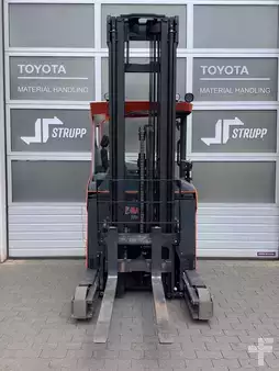 Skjutstativtruck 2017  Toyota RRE140H (4)