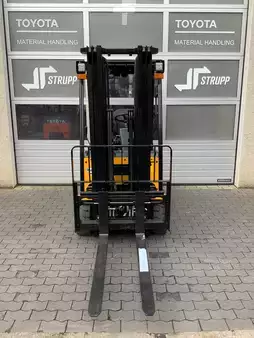 Elektro tříkolové VZV 2023  Hyundai 20BT-9U (2)