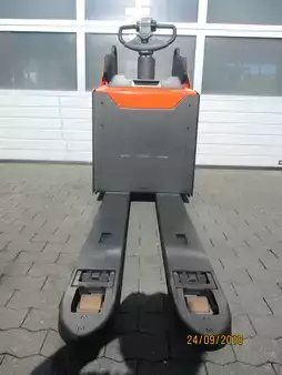 Niederhubwagen 2018  Toyota LPE200 (2)