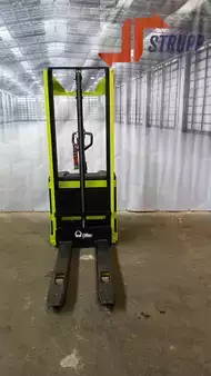 Stacker pedestre 2024  Pramac LX 12 (4)