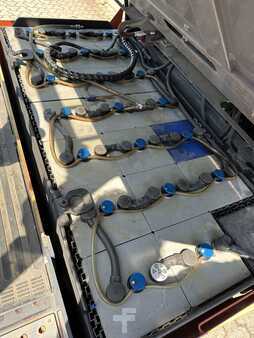 Carrelli elettrici 4 ruote 2015  Toyota 8FBMHT85 (6)
