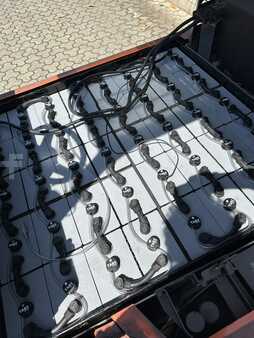 Carrelli elettrici 4 ruote 2011  Toyota 7FBMF45 (5)