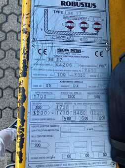 Carrelli elettrici 4 ruote 1997  Robustus SE17 (4)