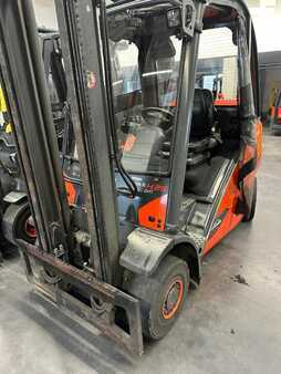 Carrelli elevatori GPL 2015  Linde H25T-02 (1)