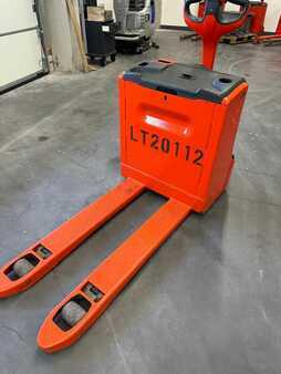 Electric Pallet Trucks 2016  Linde T20 (3)