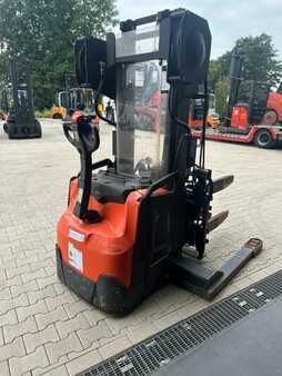 Hochhubwagen 2019  Toyota SWE140s (2)