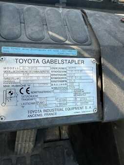 Dieselstapler 2006  Toyota 02-7FDF20 (6)