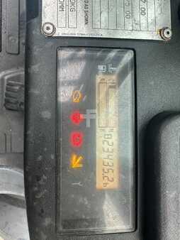 Treibgasstapler 2013  Toyota 02 8FGJF35 (3)