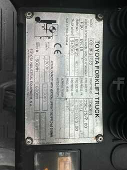 Treibgasstapler 2013  Toyota 02 8FGJF35 (4)