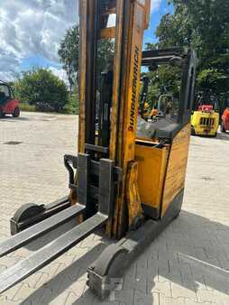 Schubmaststapler 2013  Jungheinrich ETV320 (1)