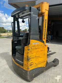 Schubmaststapler 2013 Jungheinrich ETV320 (2)