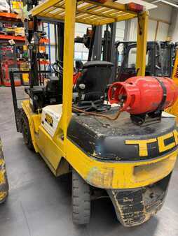 Gasoltruck 2001  TCM FG30N9 (2)