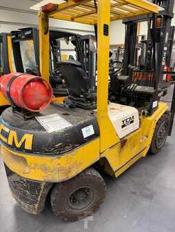 Treibgasstapler 2001 TCM FG30N9 (3)