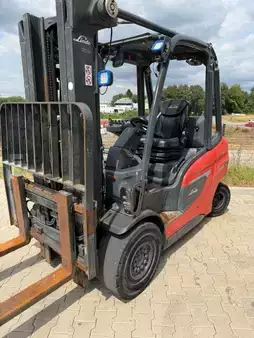 Chariots élévateurs diesel 2020  Linde H35D-01 (1)