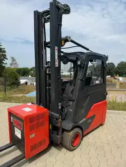 Elektromos 3 kerekű 2017  Linde E18 (1)