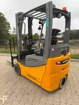 Elektro tříkolové VZV 2021  Jungheinrich EFG216k (2)