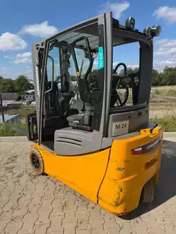 Elektro tříkolové VZV 2018  Jungheinrich EFG216 (2)