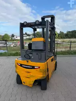 Elektro 4 Rad  Jungheinrich EFG320 (2)