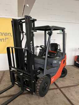 Toyota 02-8FGF18