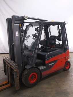 Chariots électriques à 4 roues 2017  Linde E25L-01 (1)