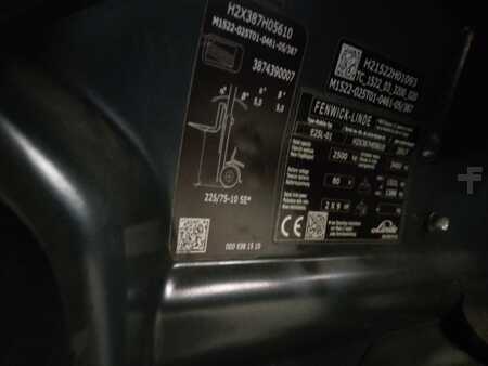 Chariots électriques à 4 roues 2017  Linde E25L-01 (2)