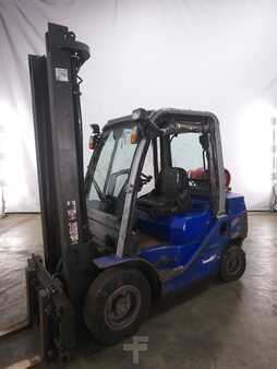 Wózki gazowe 2014  Cesab M325G (1)